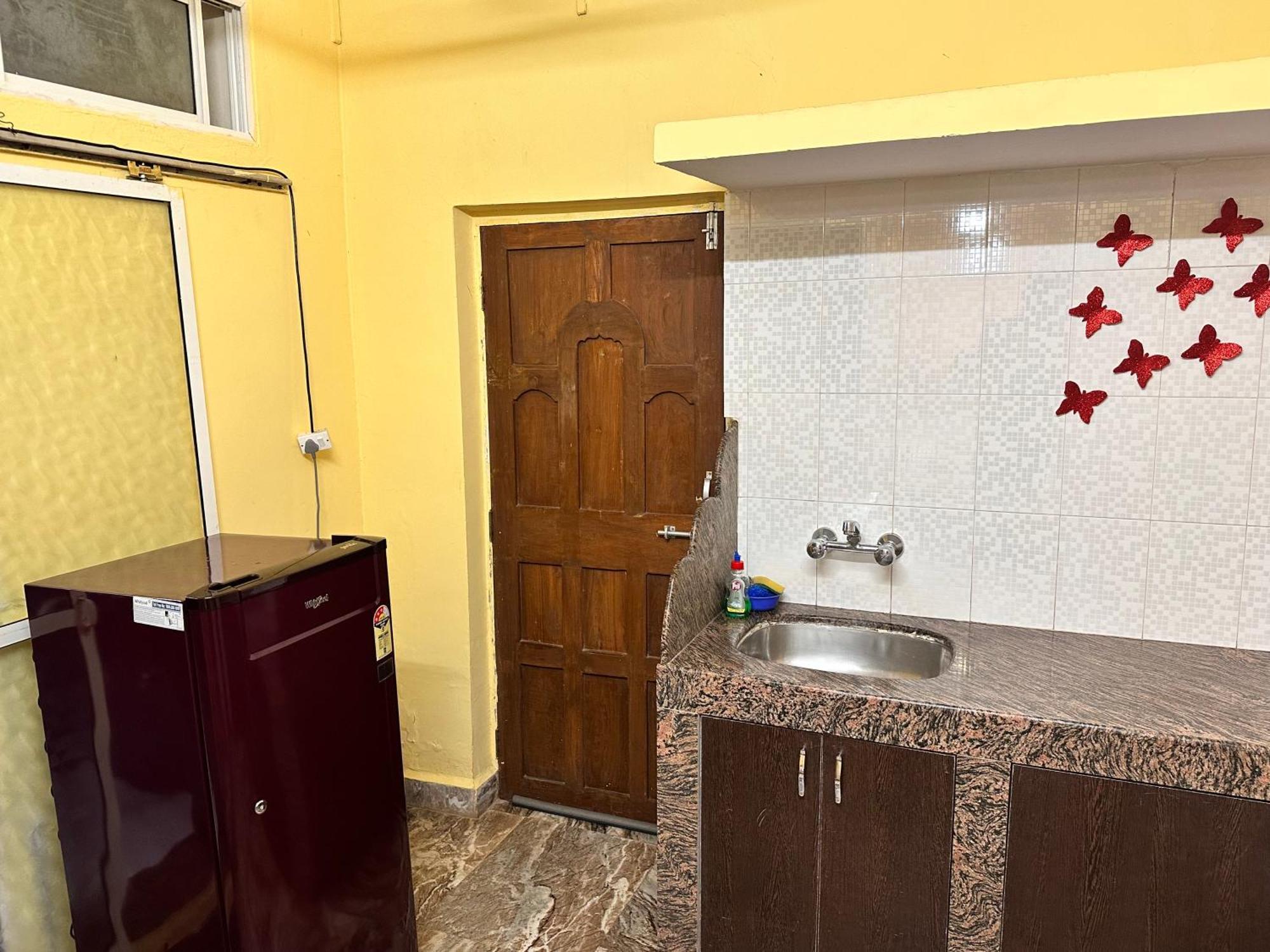 בוגמאלו James Guesthouse מראה חיצוני תמונה