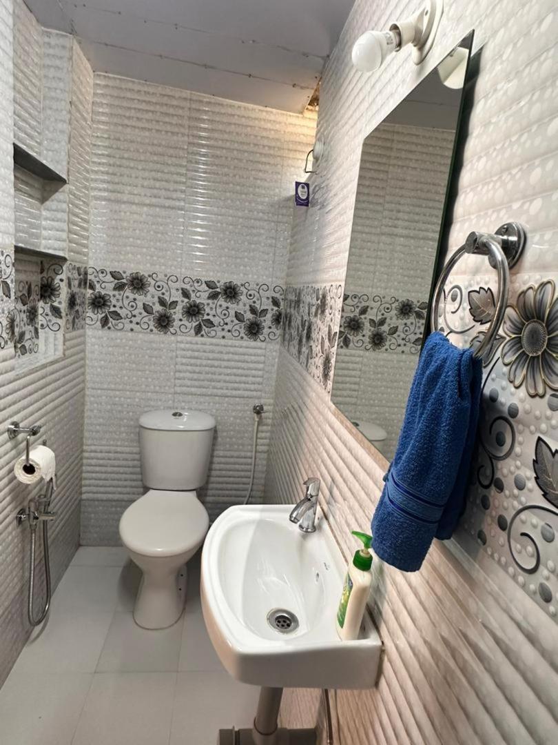 בוגמאלו James Guesthouse מראה חיצוני תמונה